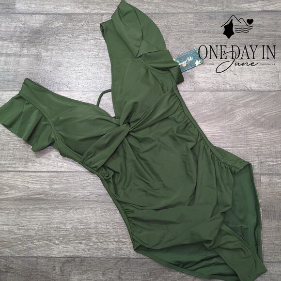 Blooming Jelly Lace Up Ruffle Shoulder One Piece Swimsuit Size M - Picture 3 of 7